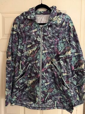 lululemon athletica Printed Hooded Windbreaker in Purple, Teal, Mint